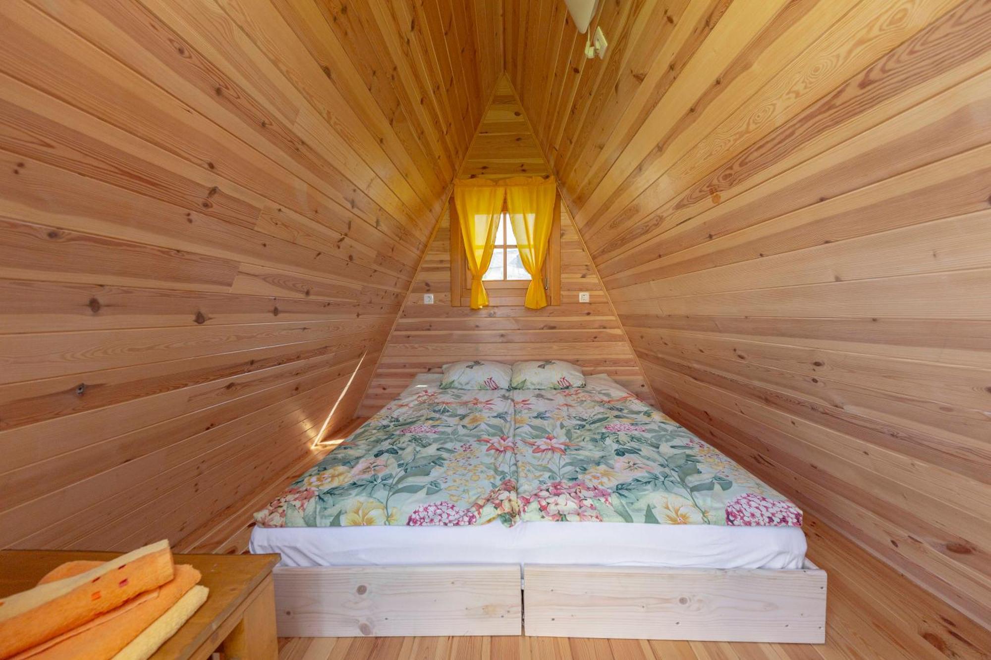 Отель Glamping Mohorjev Grunt Преддвор Экстерьер фото