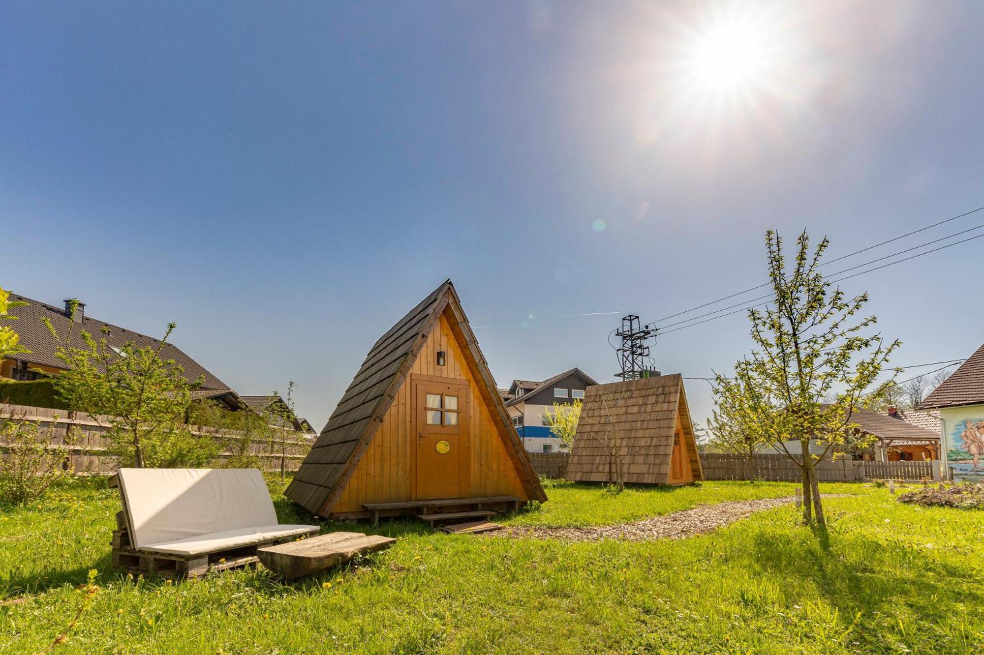 Отель Glamping Mohorjev Grunt Преддвор Экстерьер фото